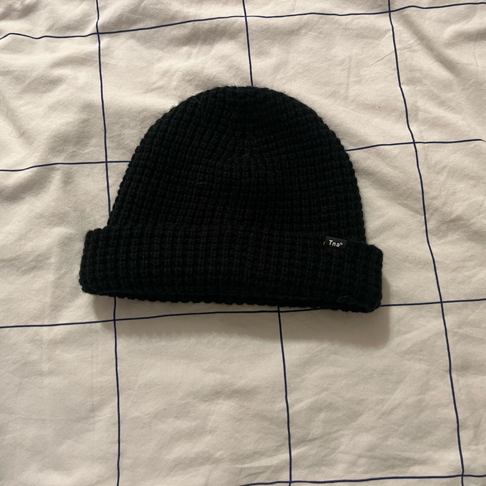 TNA Brock beanie in black color
